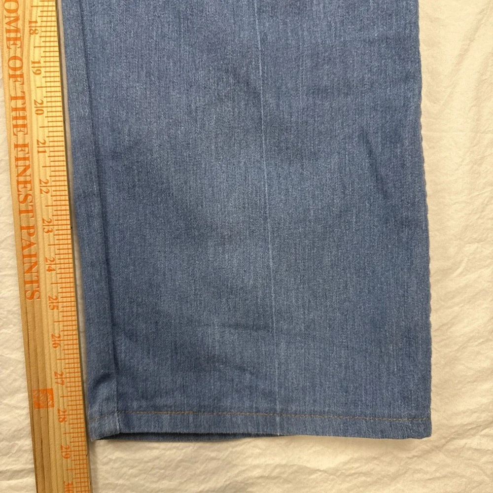 Men's Wrangler Jeans Gentleman's Cut 85498LB 38x29 measured size Excellent Condi